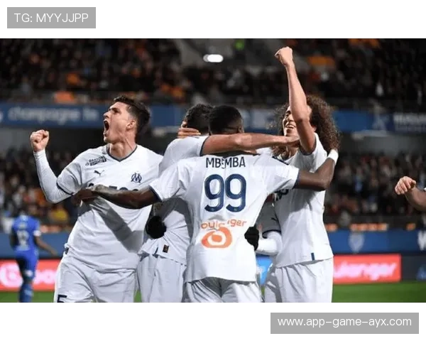 法甲巴黎中场深度渗透,锋线无限接应——重新定义进攻协同之美