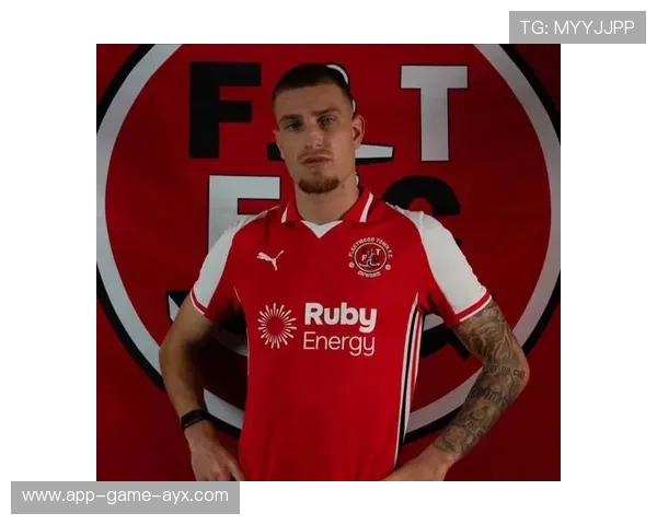 曼联青训新星外租表现抢眼,备受一线队重视 曼联青训新星外租表现抢眼,备受一线队重视